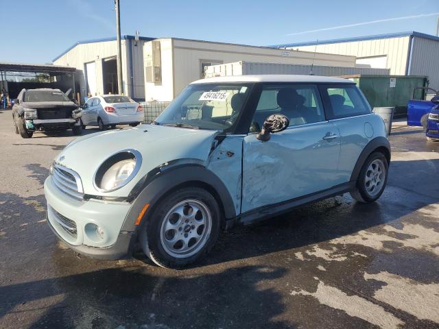 2013 MINI COOPER, 