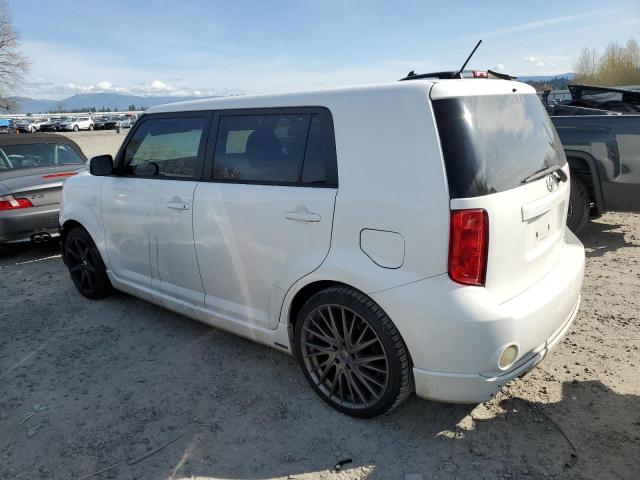 JTLKE50E981004156 - 2008 TOYOTA SCION XB WHITE photo 2