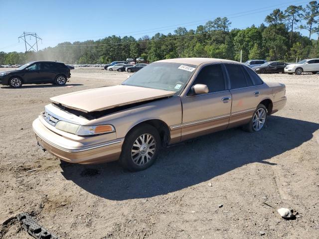 2FALP73W5TX137691 - 1996 FORD CROWN VICT TAN photo 1