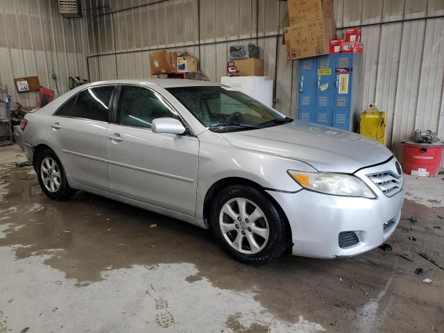 4T1BF3EK9BU731746 - 2011 TOYOTA CAMRY BASE SILVER photo 4