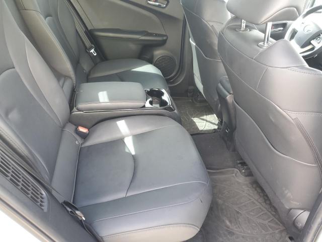 JTDKARFP4H3062249 - 2017 TOYOTA PRIUS PRIM WHITE photo 10