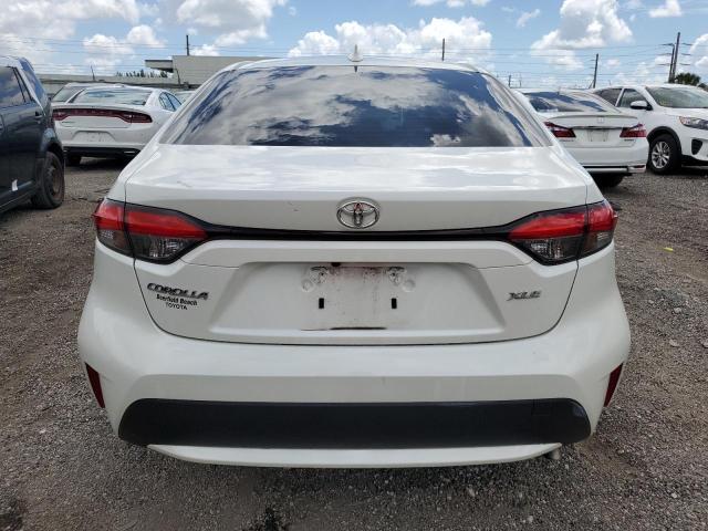 JTDFPMAE7MJ155961 - 2021 TOYOTA COROLLA XLE WHITE photo 6