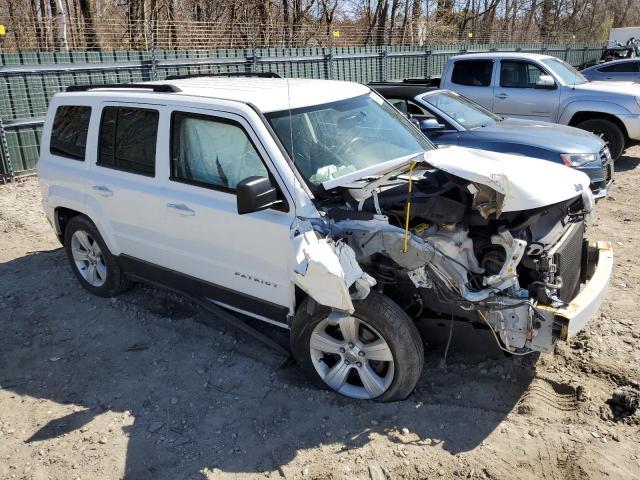 1C4NJRFB4GD697272 - 2016 JEEP PATRIOT LATITUDE WHITE photo 4