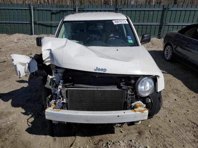 1C4NJRFB4GD697272 - 2016 JEEP PATRIOT LATITUDE WHITE photo 5