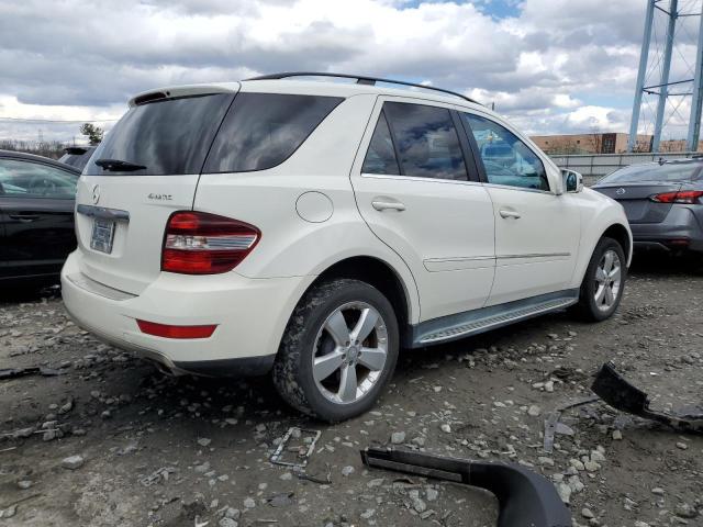 4JGBB8GB4BA670300 - 2011 MERCEDES-BENZ ML 350 4MATIC WHITE photo 3