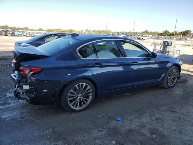 WBA73BJ09NCH92932 - 2022 BMW 540 XI BLUE photo 3