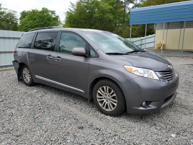 5TDYK3DC8FS638733 - 2015 TOYOTA SIENNA XLE GRAY photo 4