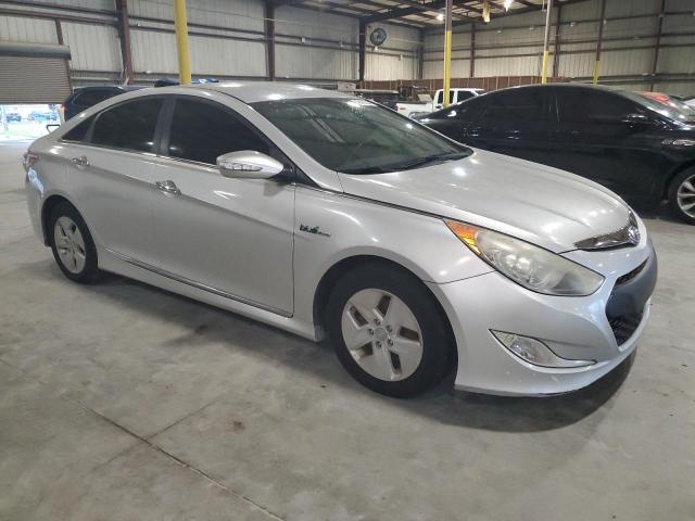 KMHEC4A46CA044083 - 2012 HYUNDAI SONATA HYBRID SILVER photo 4