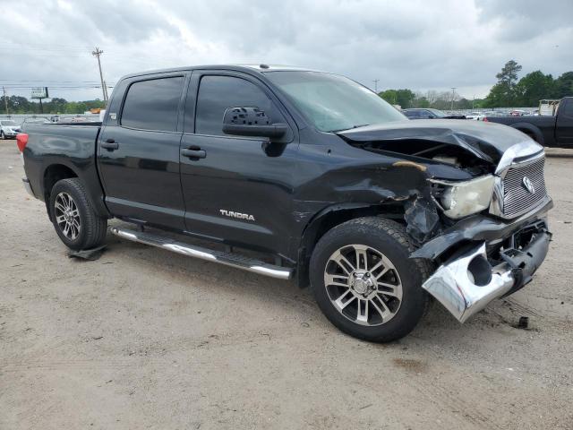 5TFEM5F19CX043237 - 2012 TOYOTA TUNDRA CREWMAX SR5 BLACK photo 4