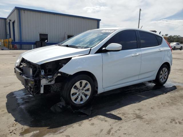 KMHCT5AEXHU335228 - 2017 HYUNDAI ACCENT SE WHITE photo 1