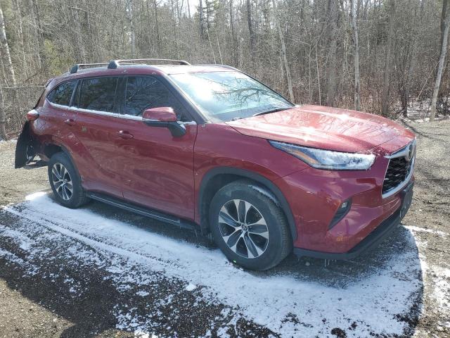 5TDGZRBH8NS582154 - 2022 TOYOTA HIGHLANDER XLE 红色 照片 4
