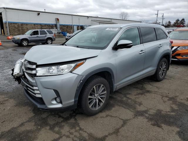 2018 TOYOTA HIGHLANDER SE, 