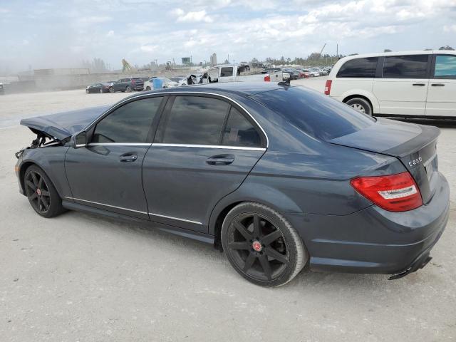 WDDGF4HB5EG243205 - 2014 MERCEDES-BENZ C 250 GRAY photo 2