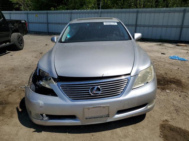 JTHBL46F575042601 - 2007 LEXUS LS 460 Stříbrná fotografie 5