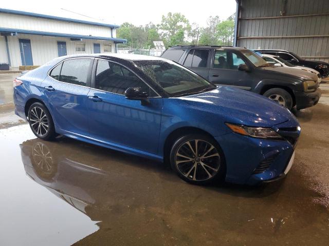 JTNB11HK8J3029646 - 2018 TOYOTA CAMRY L BLUE photo 4