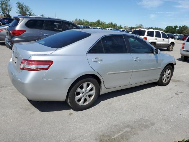 4T1BF3EK0AU065875 - 2010 TOYOTA CAMRY BASE SILVER photo 3