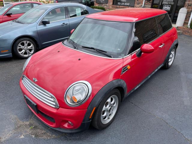 WMWSU3C59CT261228 - 2012 MINI COOPER RED photo 2