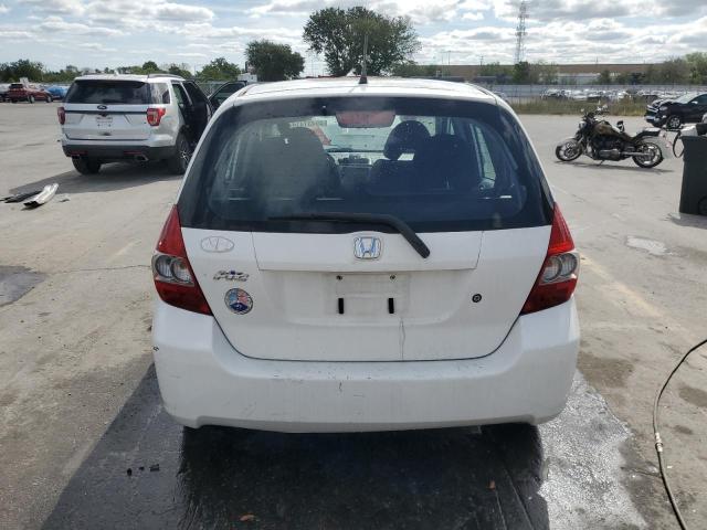 JHMGD38497S068645 - 2007 HONDA FIT WHITE photo 6