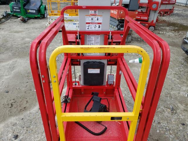 17400201 - 2022 MEC LIFT RED photo 7