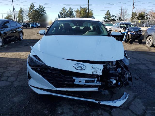 5NPLM4AG0NH078924 - 2022 HYUNDAI ELANTRA SEL WHITE photo 5