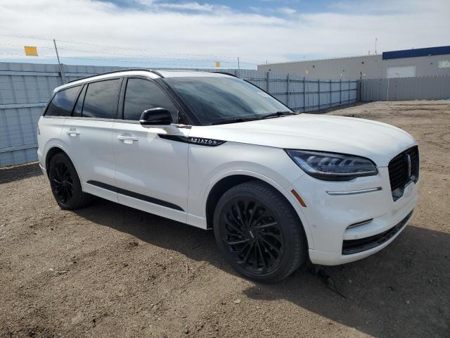 5LM5J7XC2PGL23925 - 2023 LINCOLN AVIATOR RESERVE WHITE photo 4