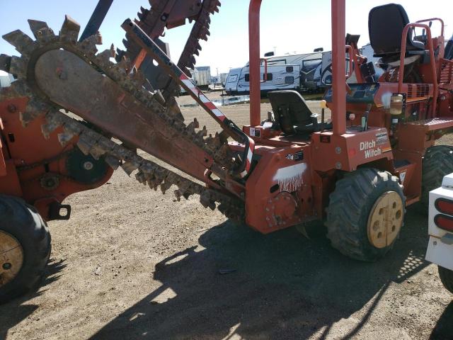 000007Y07523Y0128 - 2004 DITCH WITCH WITCH ORANGE photo 4