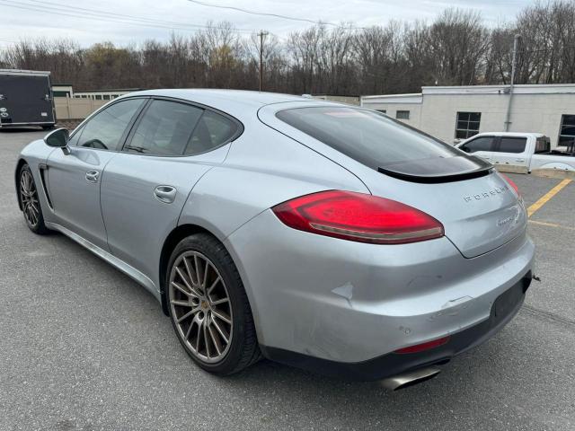 WP0AA2A74EL015518 - 2014 PORSCHE PANAMERA 2 SILVER photo 2