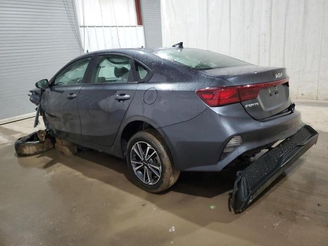 3KPF24AD6RE725832 - 2024 KIA FORTE LX GRAY photo 2