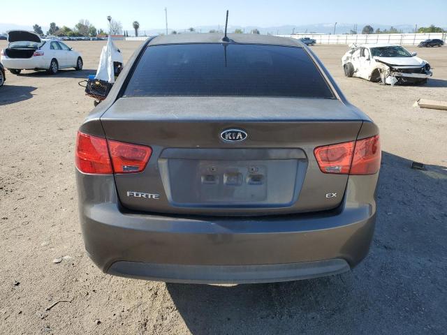 KNAFU4A23C5553493 - 2012 KIA FORTE EX GRAY photo 6