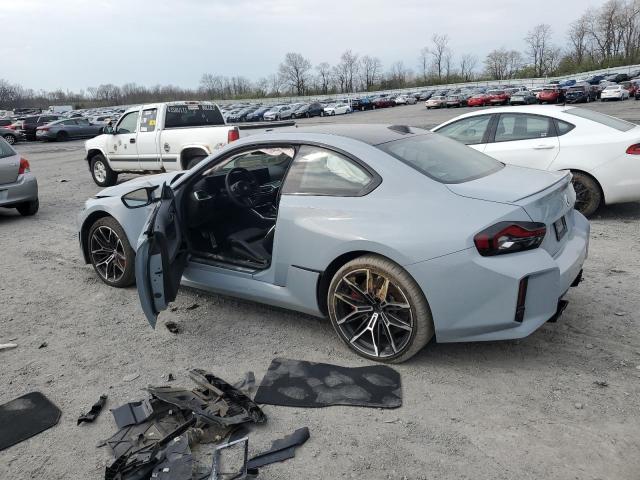 3MF13DM04P8D06144 - 2023 BMW M2 GRAY photo 2
