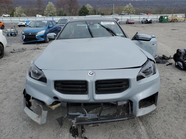 3MF13DM04P8D06144 - 2023 BMW M2 GRAY photo 5