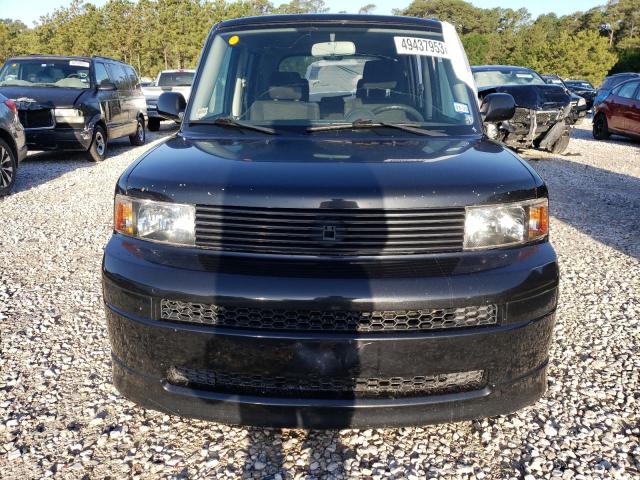 JTLKT324464050522 - 2006 TOYOTA SCION XB BLACK photo 5