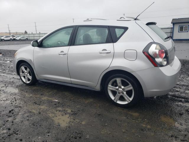 5Y2SM6E02AZ417478 - 2010 PONTIAC VIBE SILVER photo 2