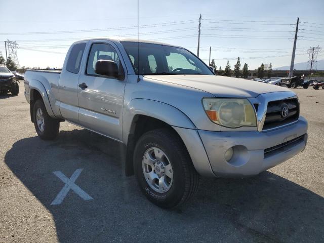 5TETU62N27Z408734 - 2007 TOYOTA TACOMA PRERUNNER ACCESS CAB SILVER photo 4