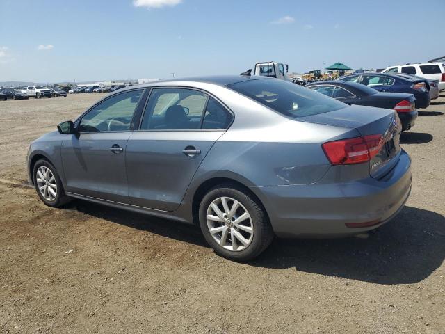 3VWD17AJ8FM416945 - 2015 VOLKSWAGEN JETTA SE GRAY photo 2