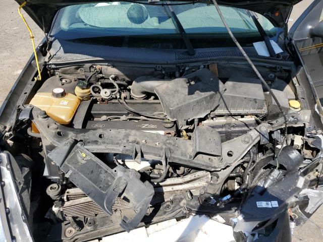 3FAFP37373R175072 - 2003 FORD FOCUS ZX5 BLACK photo 11