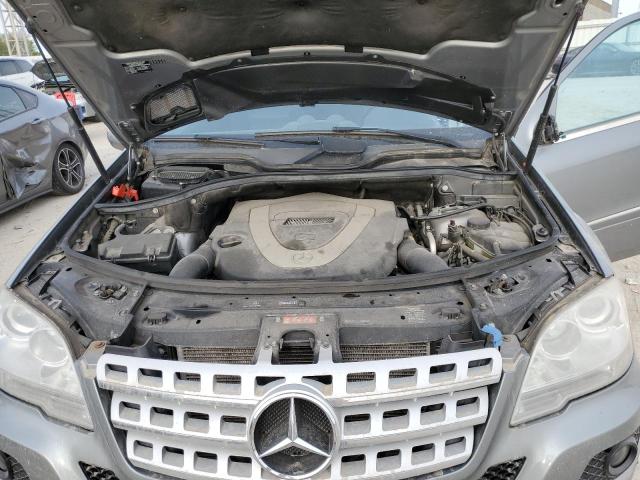 4JGBB8GB3AA557579 - 2010 MERCEDES-BENZ ML 350 4MATIC GRAY photo 12