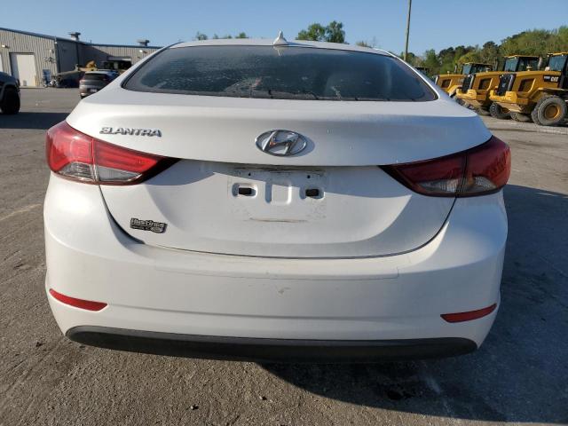 5NPDH4AEXGH667750 - 2016 HYUNDAI ELANTRA SE WHITE photo 6