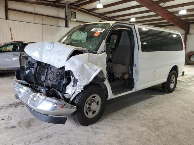 1GAWGEFP1J1332685 - 2018 CHEVROLET EXPRESS G2 LS WHITE photo 1