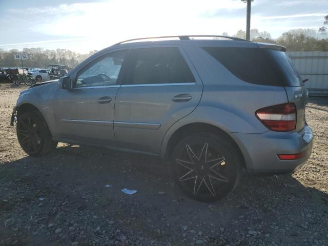 4JGBB8GB5AA571659 - 2010 MERCEDES-BENZ ML 350 4MATIC SILVER photo 2