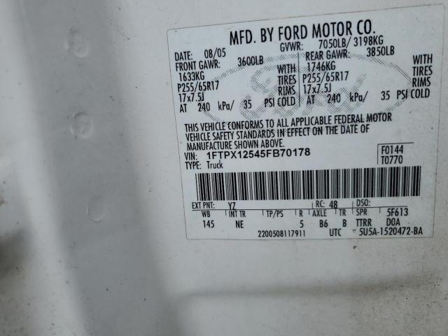 1FTPX12545FB70178 - 2005 FORD F150 WHITE photo 12