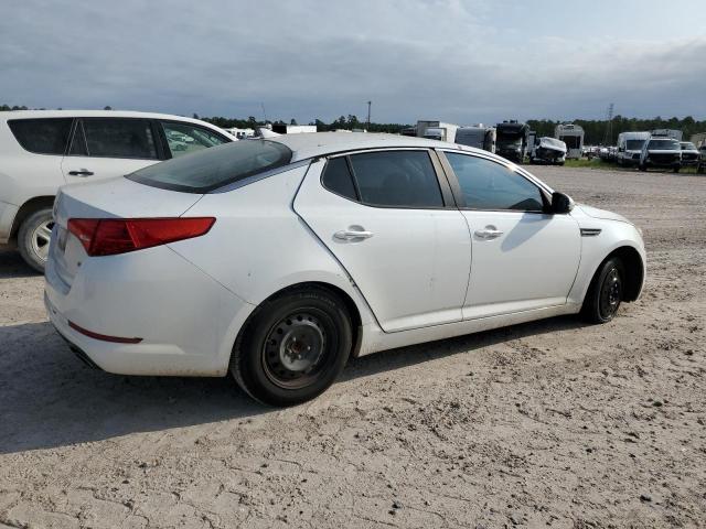 5XXGM4A73DG221568 - 2013 KIA OPTIMA LX WHITE photo 3