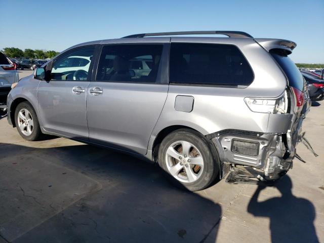 5TDKK3DC4BS025699 - 2011 TOYOTA SIENNA LE SILVER photo 2