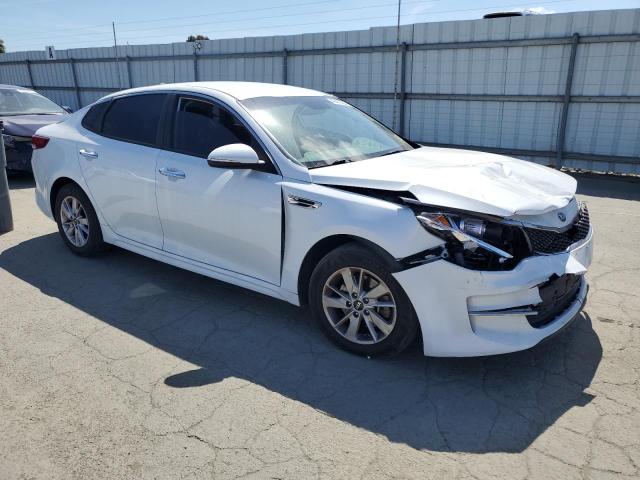 5XXGT4L31HG158215 - 2017 KIA OPTIMA LX WHITE photo 4