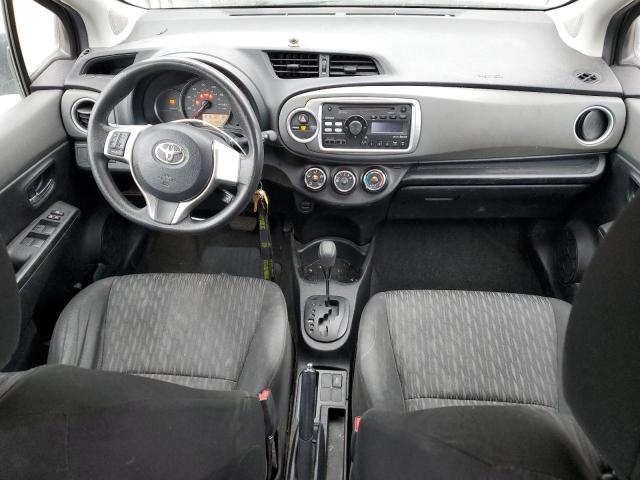 VNKKTUD39EA007338 - 2014 TOYOTA YARIS GRAY photo 8