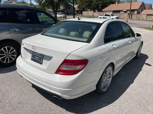 WDDGF5EB1BA477253 - 2011 MERCEDES-BENZ C 300 WHITE photo 4