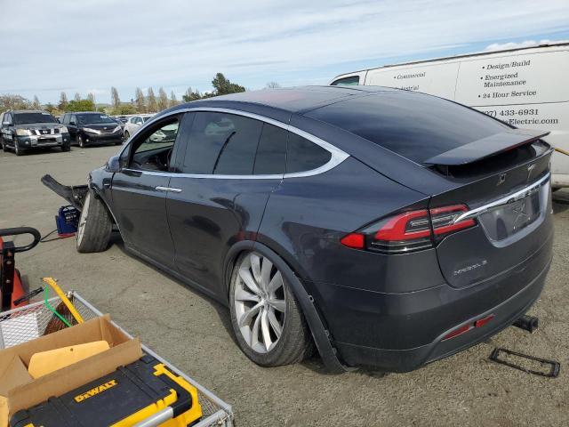 5YJXCDE21HF035652 - 2017 TESLA MODEL X GRAY photo 2