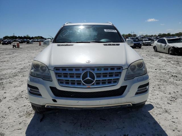 4JGBB8GB5BA699322 - 2011 MERCEDES-BENZ ML 350 4MATIC WHITE photo 5