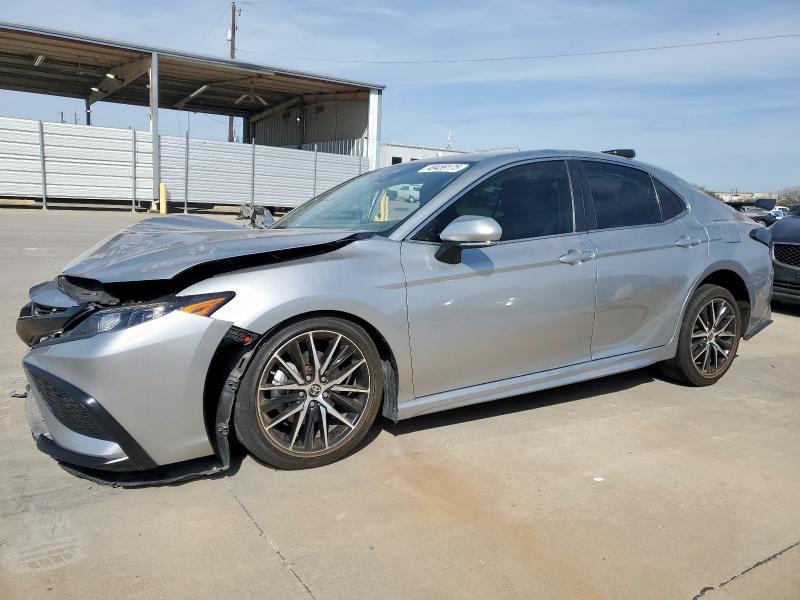 4T1G11AK5PU720572 - 2023 TOYOTA CAMRY SE NIGHT SHADE SILVER photo 1