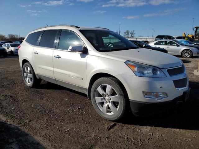 1GNKVLEDXBJ160107 - 2011 CHEVROLET TRAVERSE LTZ WHITE photo 4